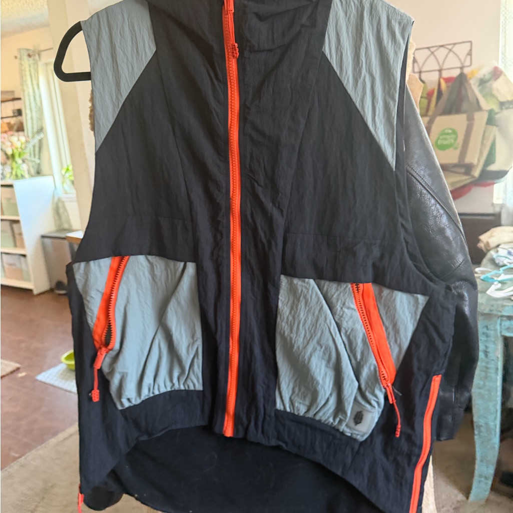 Fp Movement Black And Orange Sleeveless Windbreaker Vest - Packable Utility Vest